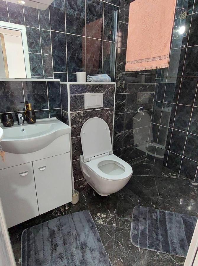 Apartmani Jovan Ulcinj Esterno foto