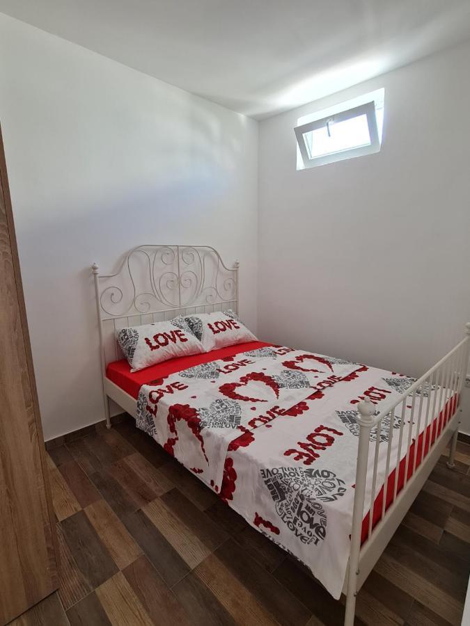 Apartmani Jovan Ulcinj Esterno foto