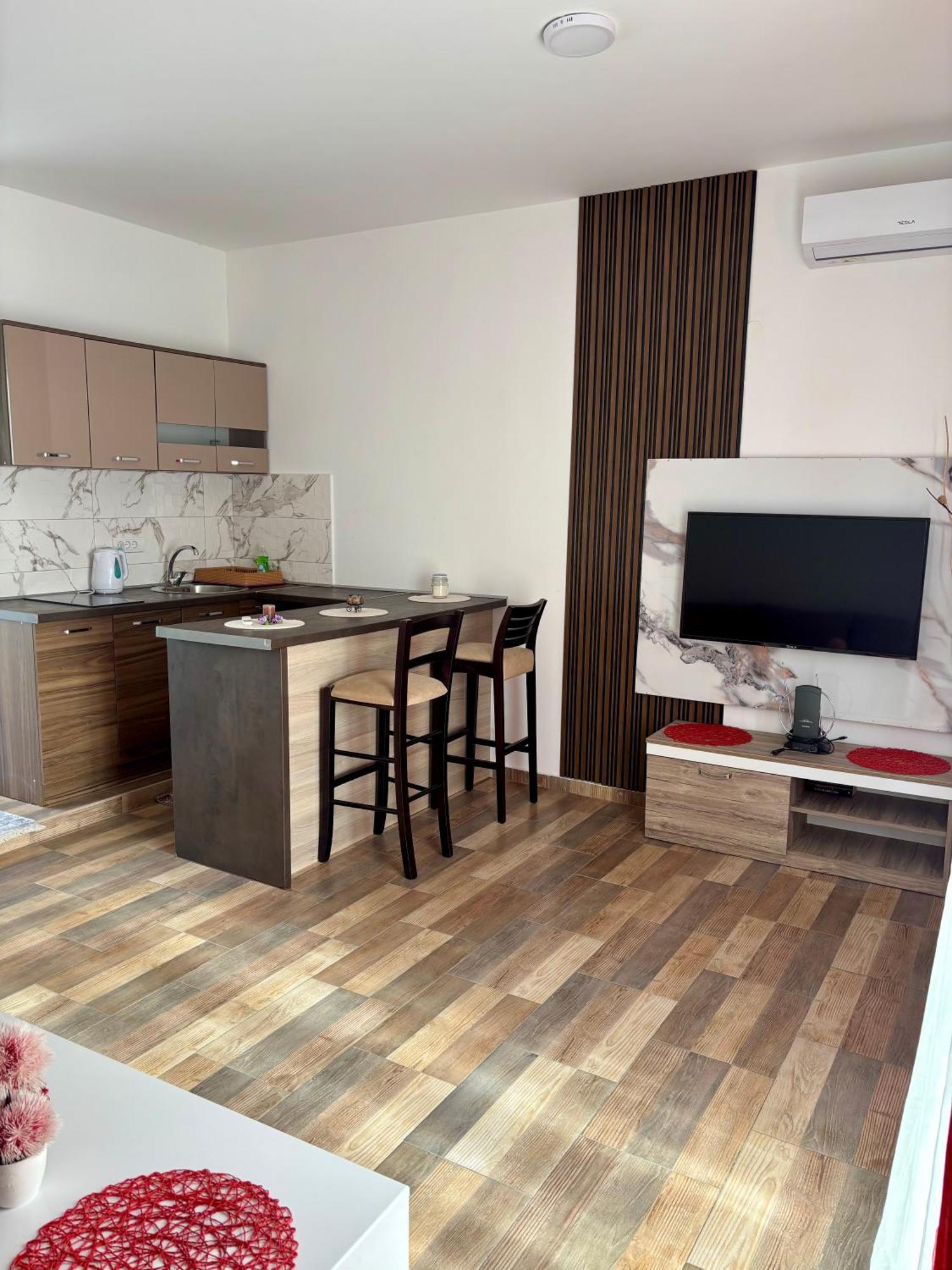 Apartmani Jovan Ulcinj Esterno foto
